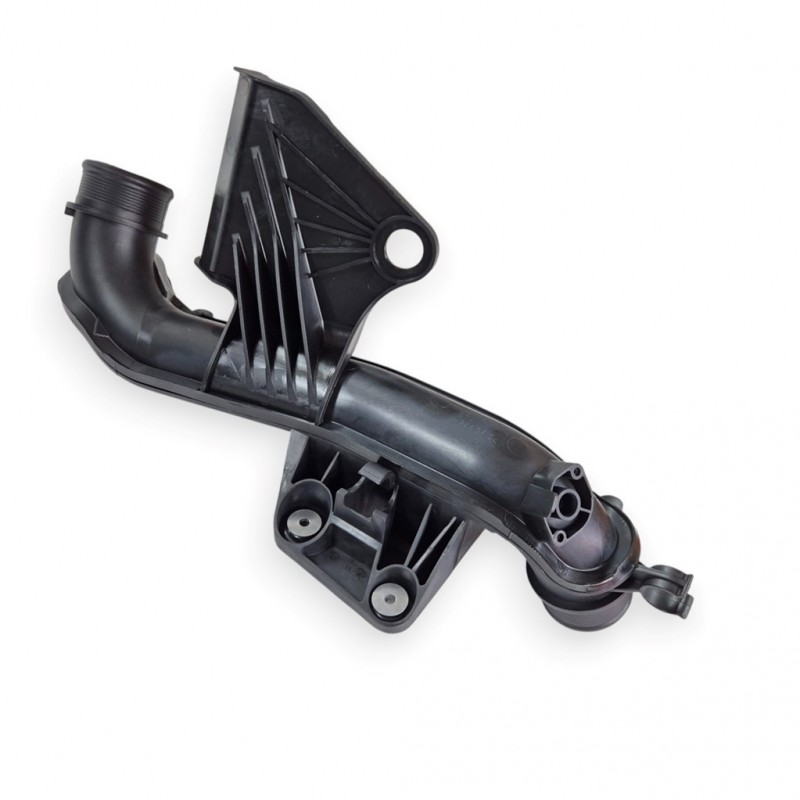 Audi A4 2013-2015 2.0 CDN Motor Turbo Borusu Plastik 8K0145673AJ