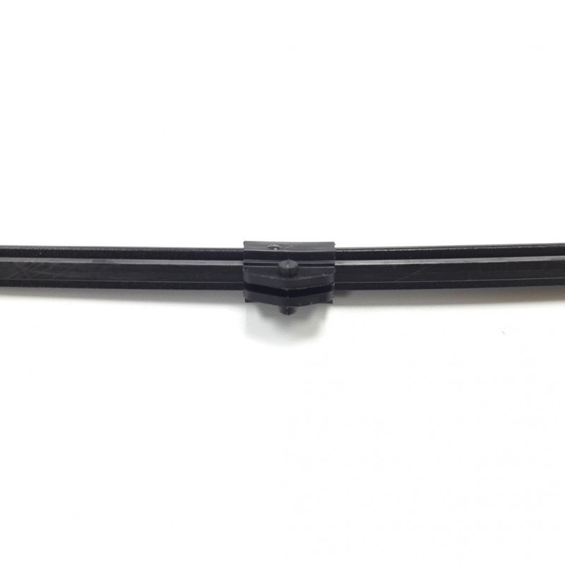 Renault Megane E-Tech 2022-2026 Arka Cam Silecek Silgisi 22.5cm