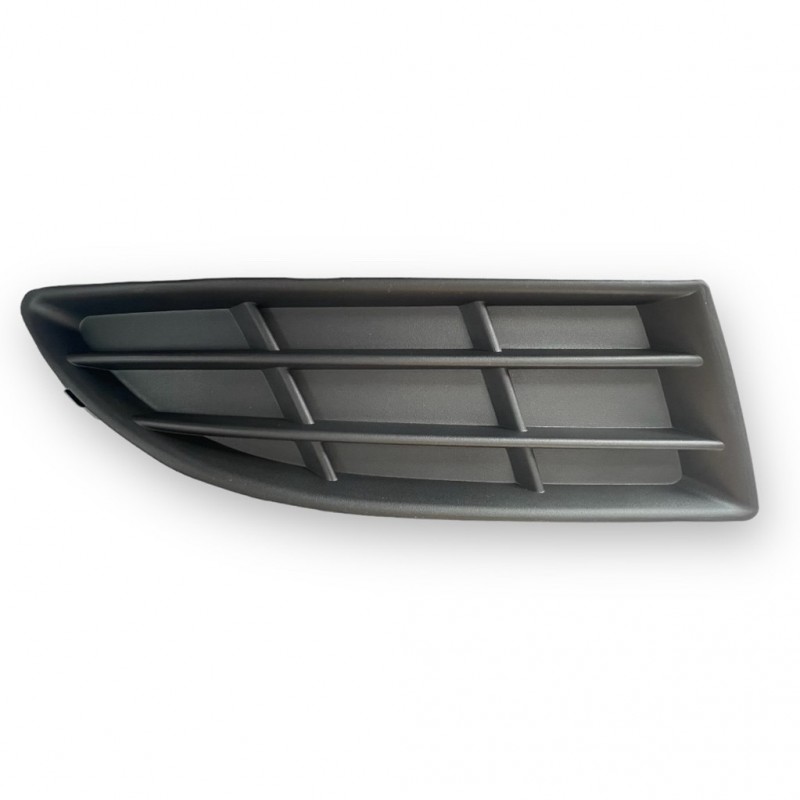 Skoda Fabia 2 2011-2014 Ön Tampon Sağ Sis Kapağı Sissiz 5J0807368A