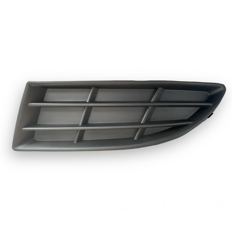 Skoda Fabia 2 2011-2014 Ön Tampon Sol Sis kapağı Sissiz 5J0807367A