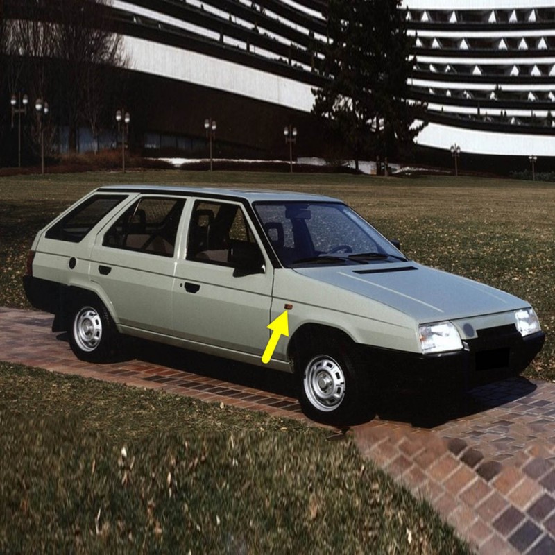 Skoda Forman 1988-1995 Yan Çamurluk Sinyal Lambası 1 Adet