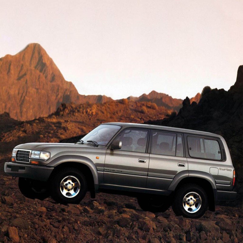 Toyota Land Cruiser J80 1990-1998 Ön Cam Silecek Takımı 45x45cm